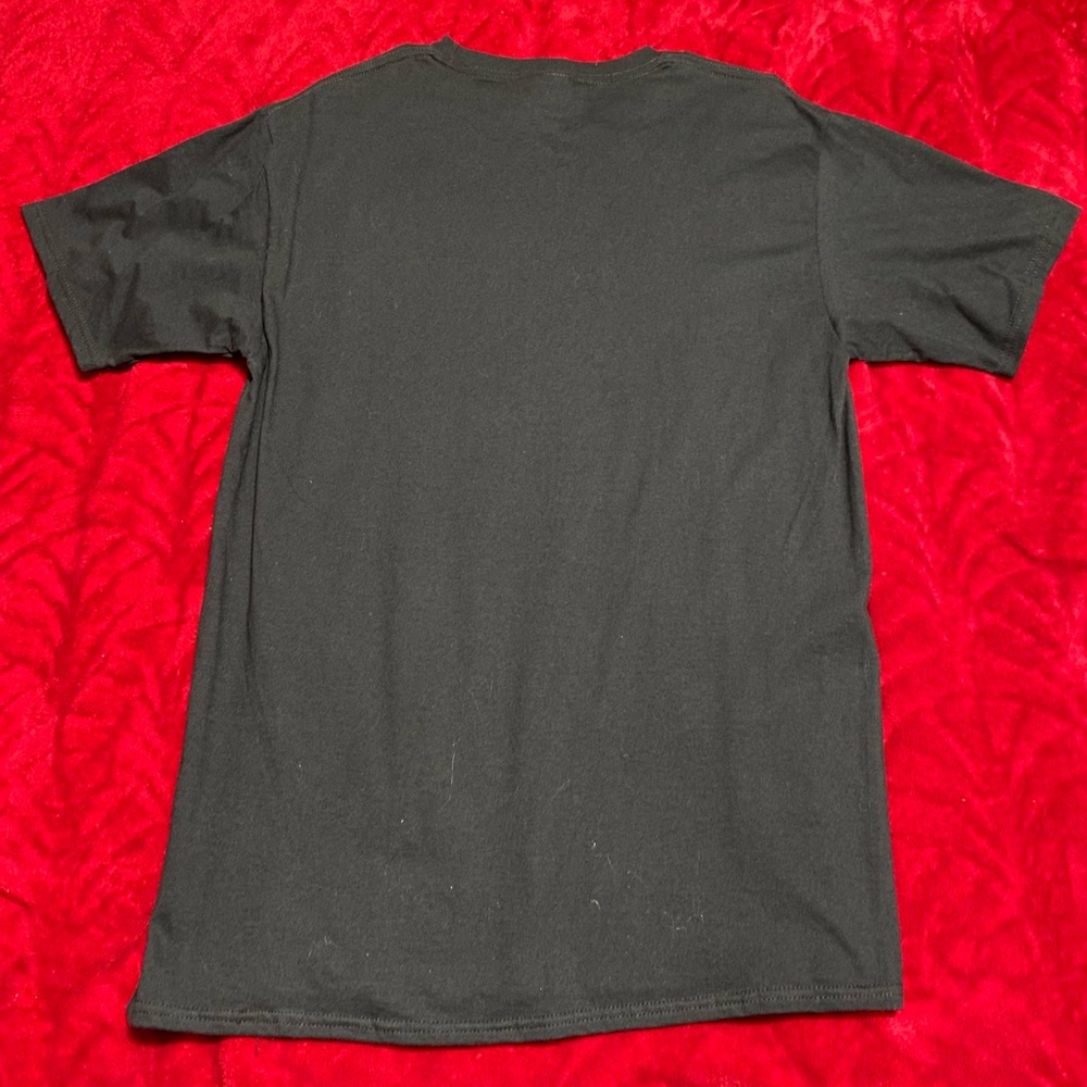 NWT Medium Adult Disney It’s not me it’s you tshirt Black Perfect for a break up - Picture 5 of 12